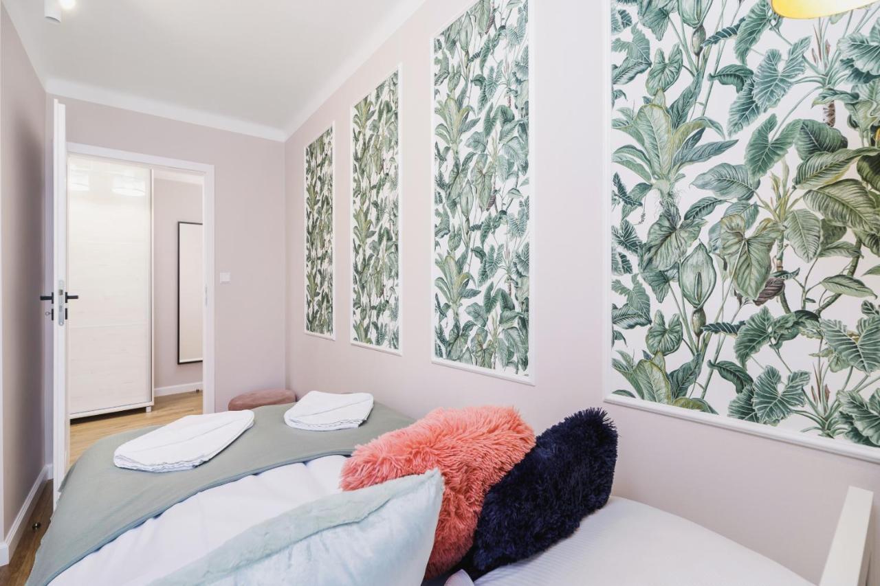 Apartament Przy Bulwarach Wislanych Kosciuszki By Noclegi Renters Krakow Bagian luar foto