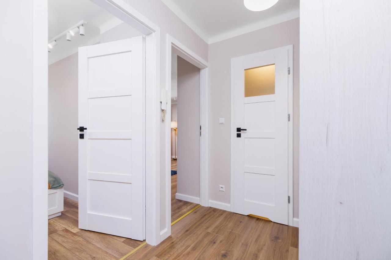 Apartament Przy Bulwarach Wislanych Kosciuszki By Noclegi Renters Krakow Bagian luar foto